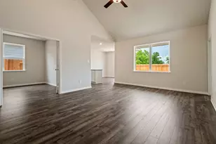 705 Jasmine Rdg Ln, Waller, TX 77484 - Photo 10