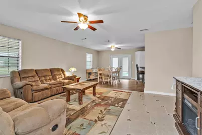 13677 Hillcrest Manor Drive, Willis, TX 77318 - Photo 4