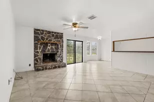 5406 Royal Oak Dr, Texas City, TX 77591 - Photo 4