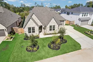 422 Venado View Court, Conroe, TX 77304 - Photo 2