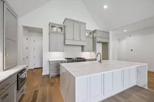 422 Venado View Court, Conroe, TX 77304 - Photo 12