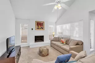 13740 Hollowgreen Dr, Houston, TX 77082 - Photo 6