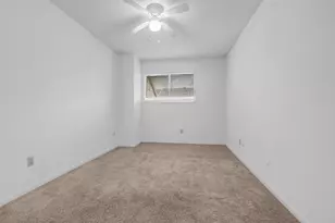 13740 Hollowgreen Dr, Houston, TX 77082 - Photo 20