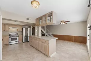 10556 Hammerly Blvd, Houston, TX 77043 - Photo 6