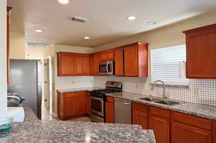 9106 S Ferndale Pl Dr, Houston, TX 77064 - Photo 8