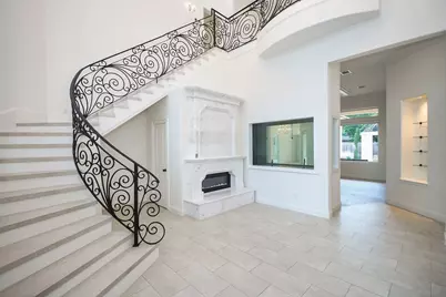422 Mignon Lane, Houston, TX 77024 - Photo 2