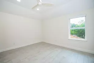 422 Mignon Ln, Houston, TX 77024 - Photo 32