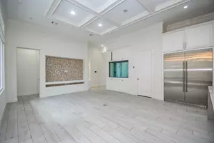 422 Mignon Ln, Houston, TX 77024 - Photo 6