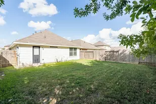 5731 Post Oak Manor Dr, Houston, TX 77085 - Photo 10