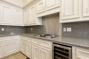 5834 Mountain View Dr, Kingwood, TX 77345 - Photo 14