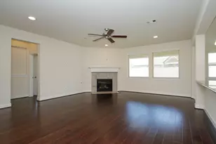 414 Wood Forest Dr, League City, TX 77573 - Photo 10