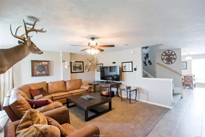 3807 Meadow View Drive, College Station, TX 77845 - Photo 4