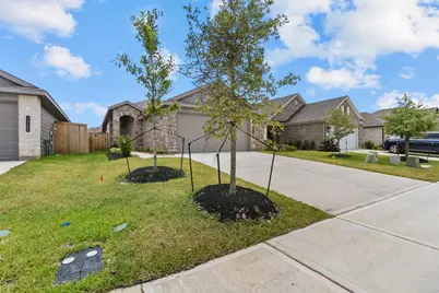 1718 Portia Lane, Conroe, TX 77301 - Photo 2