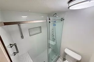 357 N Post Oak Ln, Houston, TX 77024 - Photo 24
