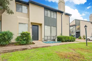 1112 Bering Dr, Houston, TX 77057 - Photo 2