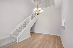 1112 Bering Dr, Houston, TX 77057 - Photo 10