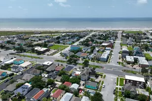1020 Broadway St, Galveston, TX 77550 - Photo 10