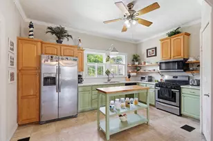 1020 Broadway St, Galveston, TX 77550 - Photo 4
