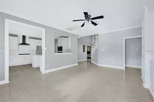 202 Cascade Pines Dr, Houston, TX 77049 - Photo 10
