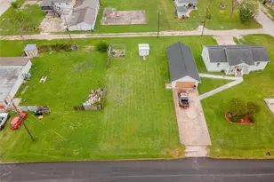 414 S Avenue B, Freeport, TX 77541 - Photo 1