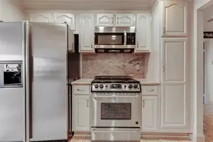 49 Briar Hollow Ln, Houston, TX 77027 - Photo 14