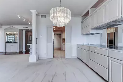 49 Briar Hollow Lane #1801, Houston, TX 77027 - Photo 16