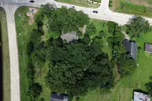 4002 Knight Rd, Fresno, TX 77545 - Photo 2