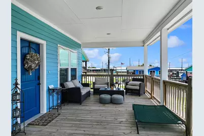 979 Fisherman Drive S, Crystal Beach, TX 77650 - Photo 22