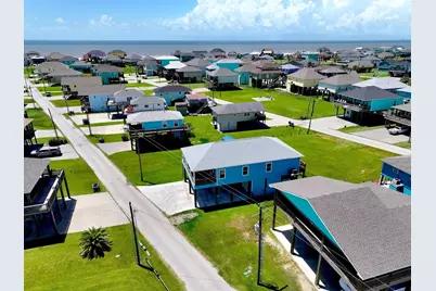 979 Fisherman Drive S, Crystal Beach, TX 77650 - Photo 36