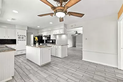 2711 Williamsburg Drive, Dickinson, TX 77539 - Photo 34