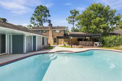 2711 Williamsburg Drive, Dickinson, TX 77539 - Photo 8