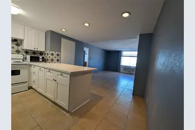 7520 Hornwood Drive #402, Houston, TX 77036 - Photo 12