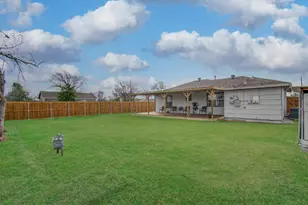 8651 Flossie Mae St, Houston, TX 77029 - Photo 34