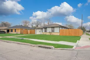 8651 Flossie Mae St, Houston, TX 77029 - Photo 6