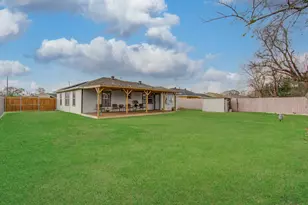 8651 Flossie Mae St, Houston, TX 77029 - Photo 32