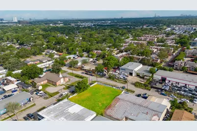 9221 Monsey Drive, Houston, TX 77063 - Photo 2