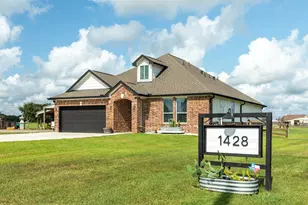 1428 Palomino Trail, Angleton, TX 77515 - Photo 1