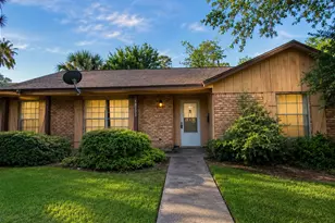 10223 Knoboak Dr, Houston, TX 77043 - Photo 1