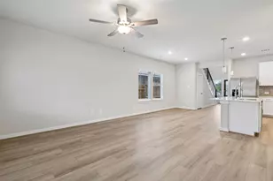 18746 Timber Gln Dr, Montgomery, TX 77316 - Photo 6