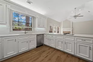 3203 Village Falls Ct, Kingwood, TX 77339 - Photo 16