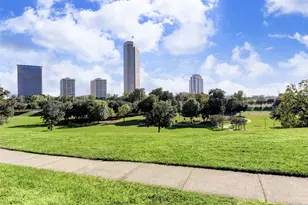 811 W Heights Hollow Ln, Houston, TX 77007 - Photo 26
