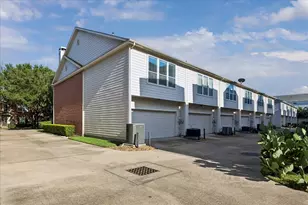 811 W Heights Hollow Ln, Houston, TX 77007 - Photo 22