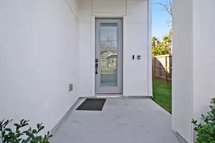 2802 Tierwester St, Houston, TX 77004 - Photo 4