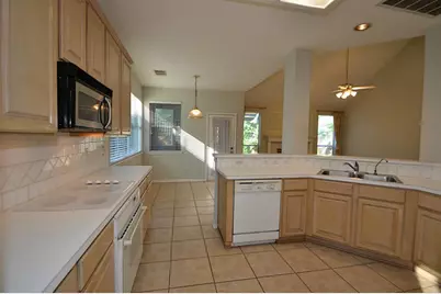 15307 Amesbury Lane, Sugar Land, TX 77478 - Photo 26