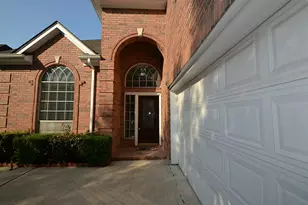 15307 Amesbury Ln, Sugar Land, TX 77478 - Photo 2