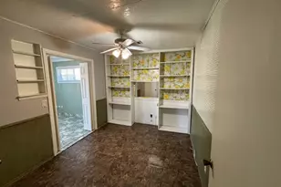 11018 Sharpview Dr, Houston, TX 77072 - Photo 4