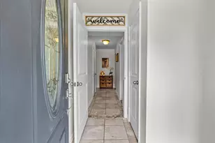 23 Harbor Ln, Kemah, TX 77565 - Photo 6
