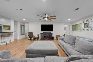 23 Harbor Ln, Kemah, TX 77565 - Photo 12