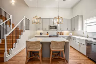 5841 Darling St, Houston, TX 77007 - Photo 14