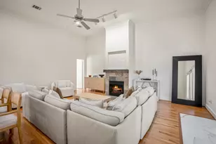 5841 Darling St, Houston, TX 77007 - Photo 18